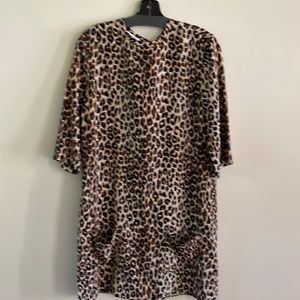 Equipment Women’s size Medium EUC Looks Brand New Shift Dress with Pockets